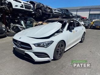 Vrakbiler auto Mercedes Cla-klasse CLA (118.3), Sedan, 2019 1.3 CLA-180 Turbo 16V 2020/3