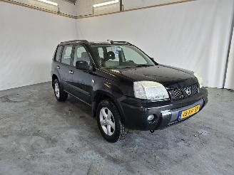 skadebil auto Nissan X-Trail 2.0 Comfort 2wd 2005/9