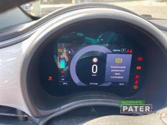 Fiat 500E 500e (332), Hatchback, 2020 42 kWh 3+1 picture 14