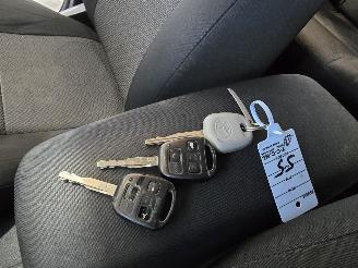 Toyota Avensis 1.6 VVTi Terra picture 33