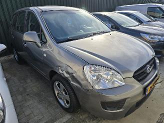 Coche accidentado Kia Carens 2.0 CVVT X-tra 2010/1