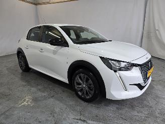 krockskadad bil auto Peugeot 208 EV Active Pck 50 kWh 2022/6