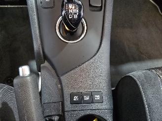 Toyota Auris 1.8 Hybrid Dynamic Ultimate picture 33