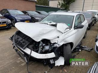 rozbiórka samochody osobowe Peugeot 308 308 (F3/FB/FH/FM/FP), Hatchback 5-drs, 2021 1.2 12V PureTech 130 2022/5