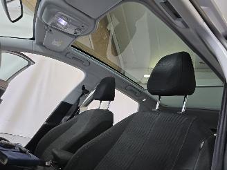 Peugeot 308 SW 1.2 PureT.Blue L. Ex picture 31