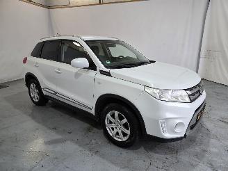 krockskadad bil auto Suzuki Vitara 1.6D Exclusive 2018/4