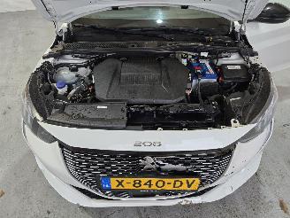 Peugeot e-208 EV Active 50 kWh picture 13