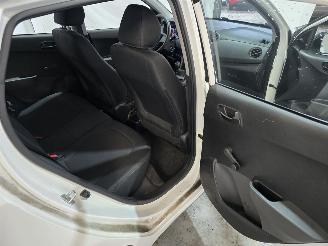 Hyundai I-10 1.0i i-Motion picture 15