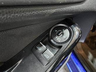 Ford Fiesta 1.0 EcoBoost Titanium picture 25