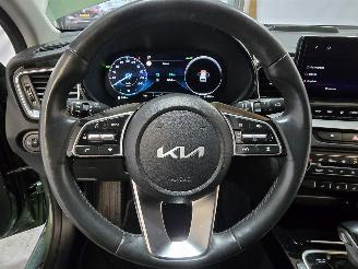 Kia Ceed 1.6 GDI PHEV DynamicPlusLine picture 37