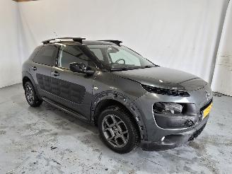 Damaged car Citroën C4 cactus 1.2 PureTech Shine 2015/8