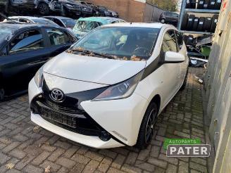 demontáž osobní automobily Toyota Aygo Aygo (B40), Hatchback, 2014 1.0 12V VVT-i 2015/3