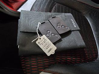 Renault Captur 1.2 TCe Helly Hansen picture 36