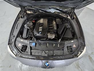 BMW 5-serie 528i High Executive picture 13