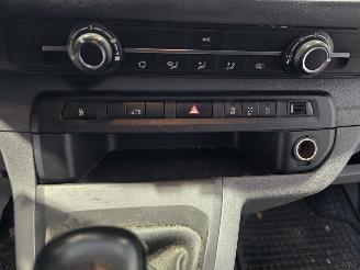 Toyota ProAce Worker 2.0 D-4D Cool Comfort Long picture 22