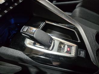 Peugeot 3008 1.2 PureTech Active picture 35