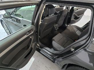 Volkswagen Passat Variant 1.5 TSI Business picture 19