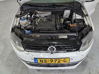 Volkswagen Polo 1.2 TSI Comfortline Business R picture 15