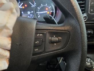 Opel Vivaro 2.0 CDTI L3H1 Edition picture 32