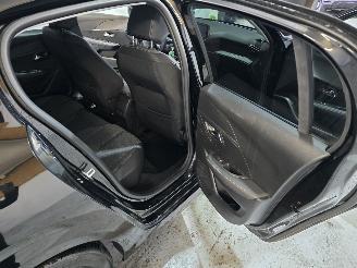 Peugeot 208 1.2 PureTech 100 Allure picture 18