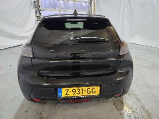 Peugeot 208 1.2 PureTech 100 Allure picture 6