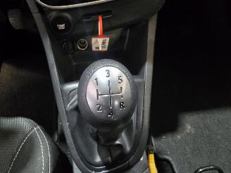 Renault Clio 1.5 dCi ECO Expression picture 36