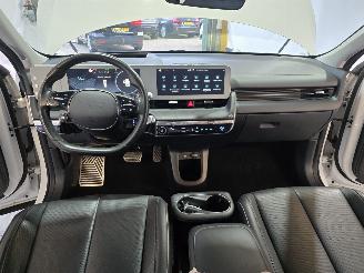 Hyundai Ioniq Lounge 73kWh picture 31