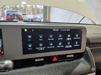 Hyundai Ioniq Lounge 73kWh picture 39