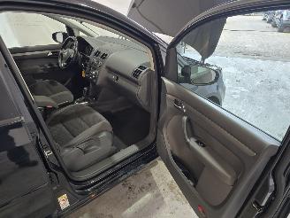 Volkswagen Touran 1.4 TSI Highline picture 12