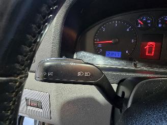 Volkswagen  Transporter Kombi 2.5 TDI 300 Highline picture 33