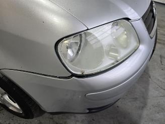 Volkswagen Touran 1.6-16V FSI Optive I picture 9