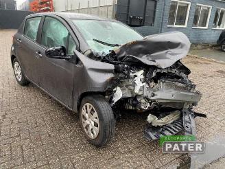 Toyota Yaris Yaris III (P13), Hatchback, 2010 / 2020 1.0 12V VVT-i picture 2