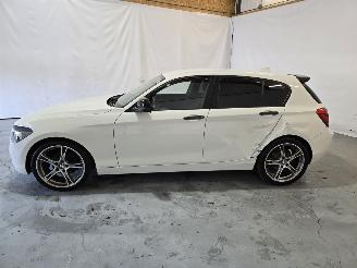 BMW 1-serie 114i EDE Business picture 4