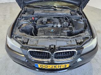 BMW 3-serie 320i picture 9