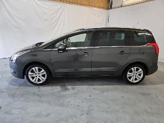 Peugeot 5008 1.6 THP B.L. Exe 7p.  Automaat picture 4