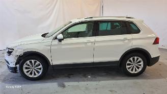 Volkswagen Tiguan 1.4 TSI Comfortline Business picture 4