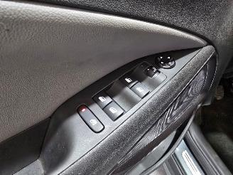 Opel Crossland X 1.2 Online Edition Black Roof picture 25