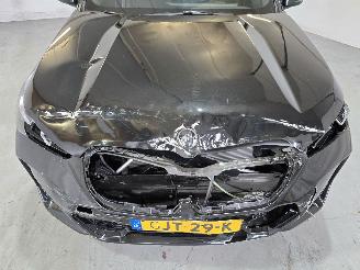 BMW iX eDrive20 67 kWh picture 10