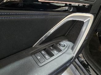 BMW iX eDrive20 67 kWh picture 26