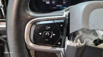 Volvo V-60 2.0 B3 Plus Dark picture 26