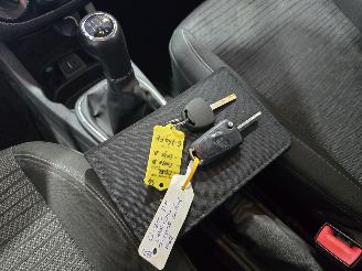 Opel Corsa 1.3 CDTi EcoFlex S/S Design Edition picture 32