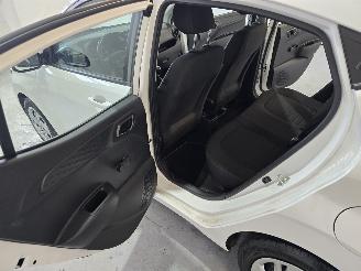 Hyundai I-10 1.0 Comfort picture 21