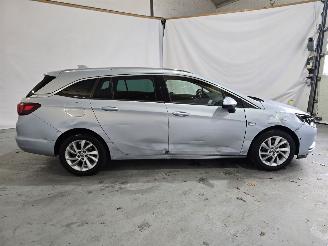 Opel Astra SPORTS TOURER+ picture 8