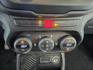 Jeep Renegade 1.4 MAir Night Eagle picture 32