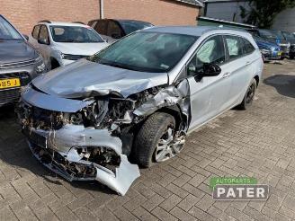 Vrakbiler auto Opel Astra Astra K Sports Tourer, Combi, 2015 / 2022 1.6 CDTI 110 16V 2017/6