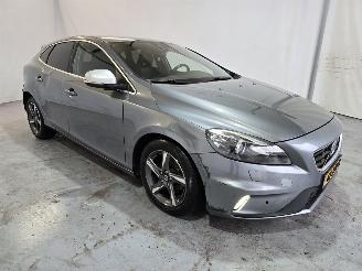 Schadeauto Volvo V-40 2.0 D2 R-Design Business 2015/8