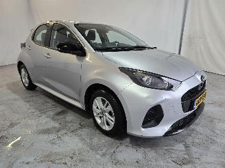 krockskadad bil auto Mazda 2 1.5 Centre-line 2024/7