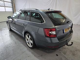 Skoda Octavia 1.0 TSI Greentech Style Business picture 5