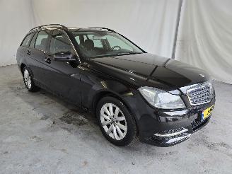 Damaged car Mercedes C-klasse Estate 180 CDI Ambition Elegance 2014/1
