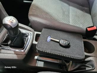 Ford Focus 1.6-16V First Edition picture 27